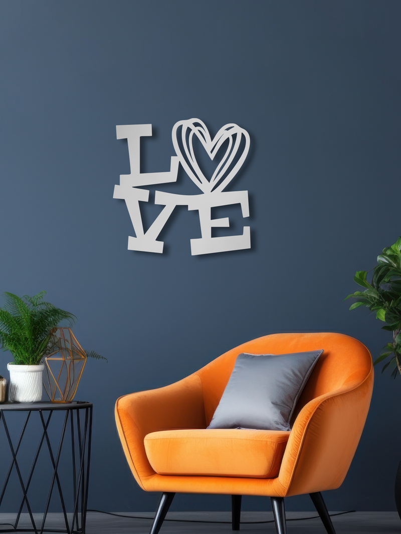 LOVE Yazılı Metal Duvar Dekoru, Minimal Tasarım Duvar Tablosu, Ev ve Ofis için Hediyelik Dekor - Gümüş