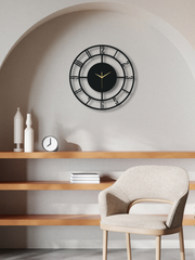 Geometrik Kesik Çizgili 4 Rakamlı Daire Metal Duvar Saati, Minimal Tasarım, Ev Ofis Hediyelik Dekor - Siyah