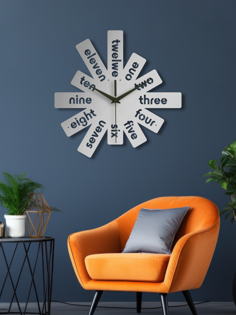 İngilizce Yazılı Geometrik Metal Duvar Saati, Minimal Tasarım, Ev Ofis için Hediyelik Dekor - Gümüş
