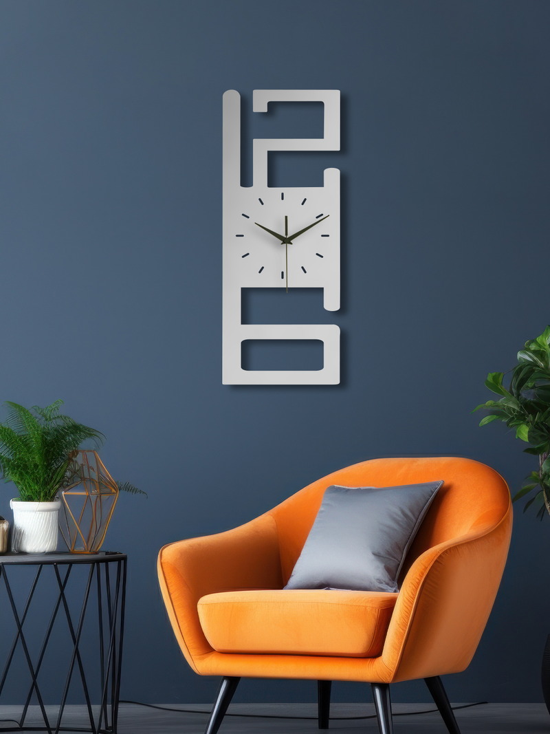 Büyük 2 Rakamlı Metal Duvar Saati, Minimal Tasarım, Ev Ofis için Hediyelik Dekor - Gümüş