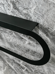 Raflı Havluluk Siyah Metal | Banyo Havlu Askılığı ve Düzenleyici