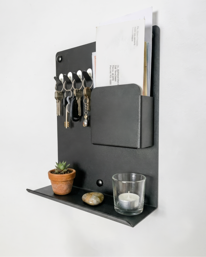 Raflı ve Cepli Magnet Alanlı Metal Anahtar Askılığı, Duvar Tipi Anahtar Organizer
